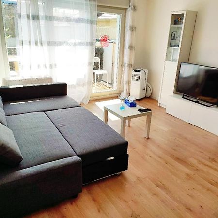 Cozy Sunshine Apartment With Balcony 4 Persons Max Ivry-sur-Seine Ngoại thất bức ảnh