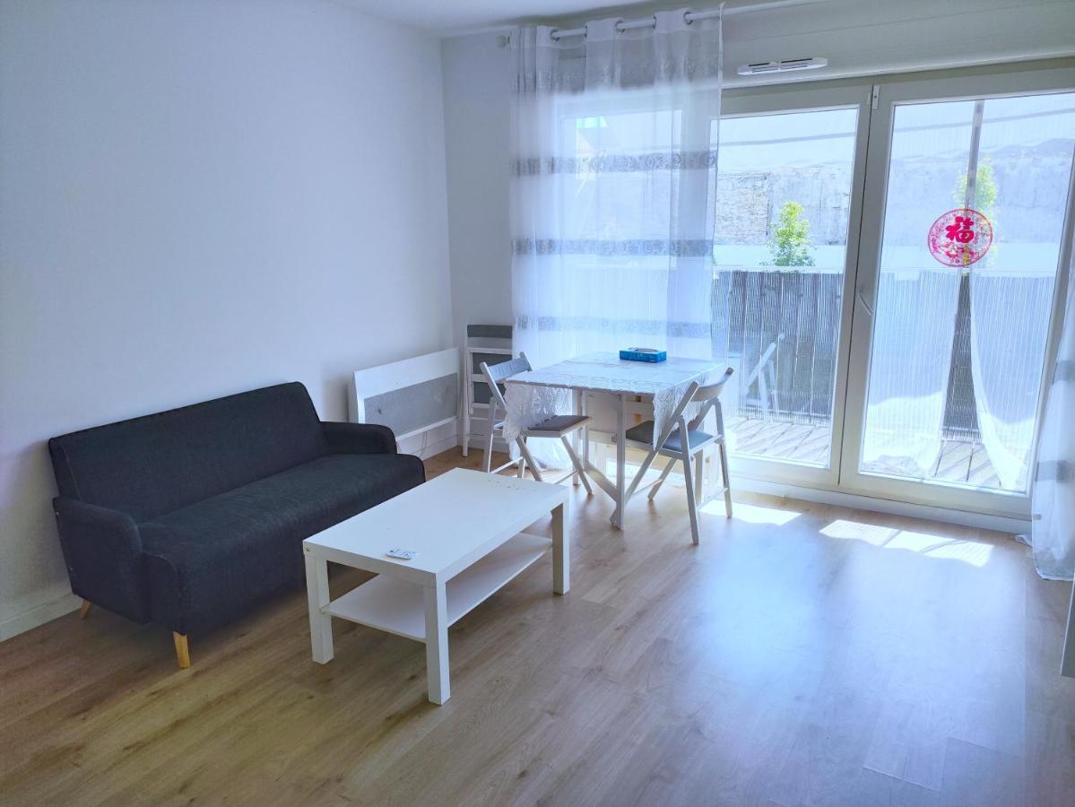 Cozy Sunshine Apartment With Balcony 4 Persons Max Ivry-sur-Seine Ngoại thất bức ảnh
