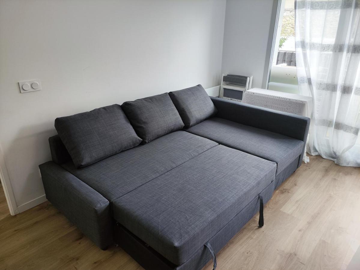 Cozy Sunshine Apartment With Balcony 4 Persons Max Ivry-sur-Seine Ngoại thất bức ảnh