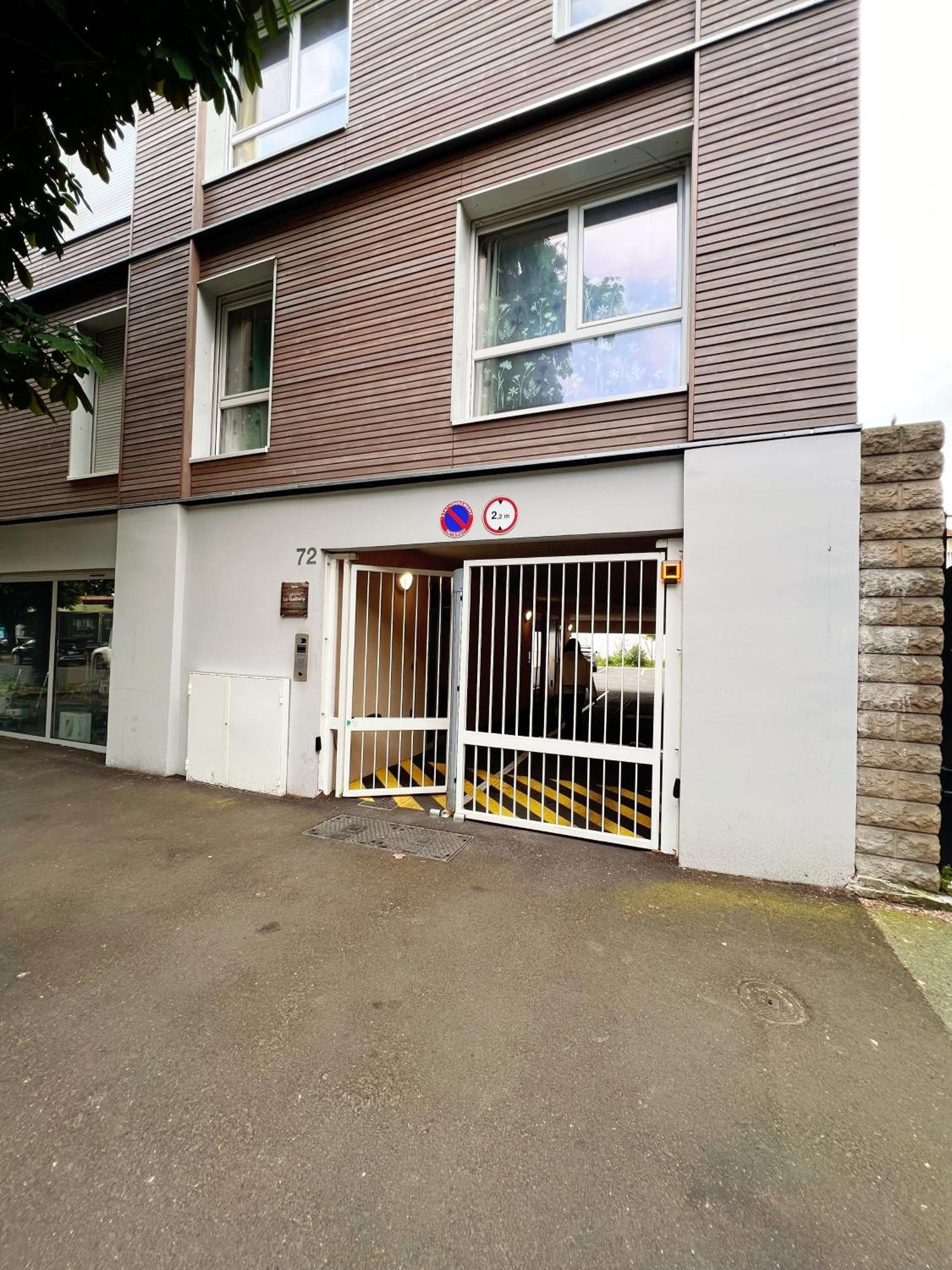 Cozy Sunshine Apartment With Balcony 4 Persons Max Ivry-sur-Seine Ngoại thất bức ảnh